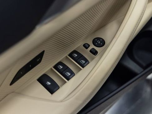 Certified 2025 BMW 430i xDrive Convertible AWD/4WD image 12