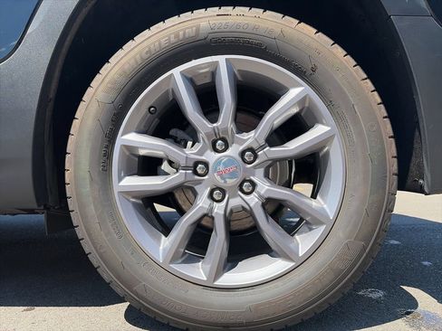 Used 2024 GMC Terrain SLT AWD/4WD image 21
