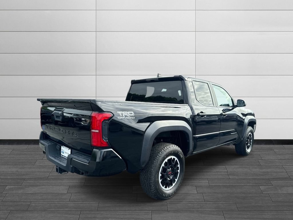 Used 2024 Toyota Tacoma TRD Off-Road AWD/4WD image 3