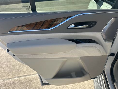 Used 2021 Cadillac Escalade Sport Platinum image 45