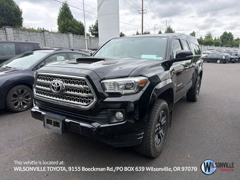 Used 2017 Toyota Tacoma TRD Sport w/ Tow Package AWD/4WD image 1