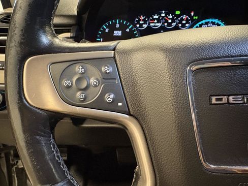 Used 2018 GMC Yukon Denali AWD/4WD image 14