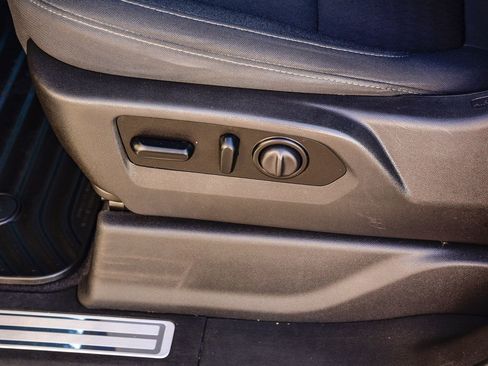 Used 2021 Chevrolet Silverado 1500 LT w/ Bed Protection Package image 23