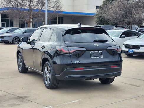 New 2026 Honda HR-V LX image 4