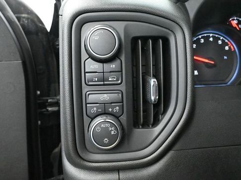 Used 2023 Chevrolet Silverado 1500 Custom image 30