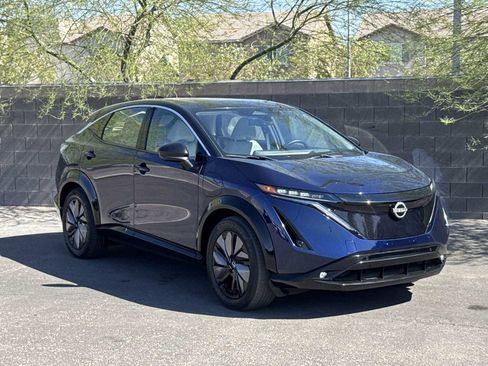 Used 2024 Nissan Ariya FWD image 2