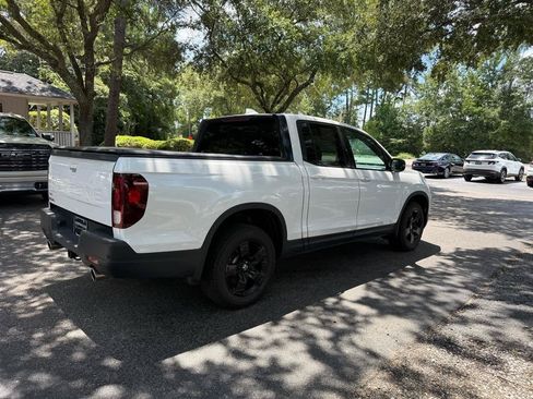 Used 2024 Honda Ridgeline Black Edition image 5