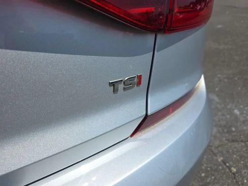 Used 2016 Volkswagen Passat 1.8T SE FWD image 12