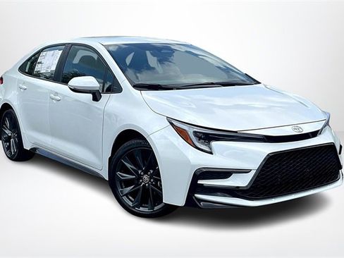 Used 2025 Toyota Corolla SE image 1