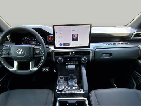 Used 2025 Toyota Tacoma TRD Sport RWD image 15