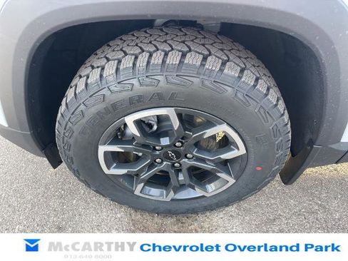 New 2026 Chevrolet Equinox ACTIV w/ Convenience Package III AWD/4WD image 8