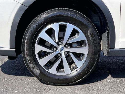 Used 2021 Subaru Outback Premium w/ Popular Package #1 AWD/4WD image 10