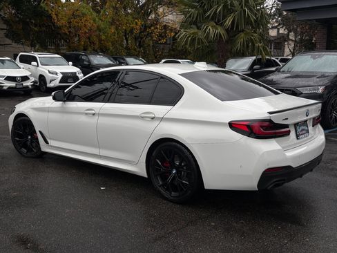 Used 2022 BMW 530i xDrive w/ M Sport Package image 34