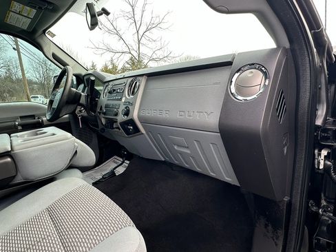 Used 2015 Ford F250 XLT AWD/4WD image 12