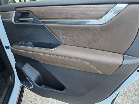 New 2026 GMC Acadia Denali Ultimate image 28