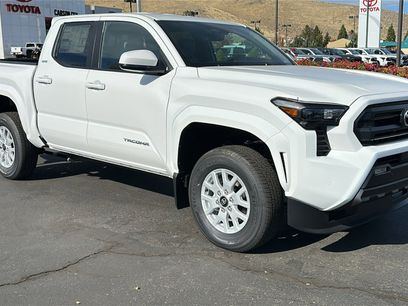 New 2025 Toyota Tacoma SR5