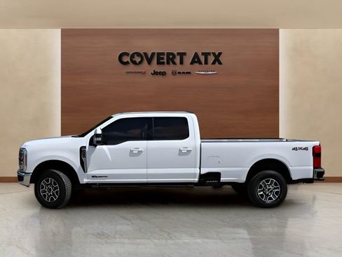 Used 2023 Ford F350 Lariat image 2