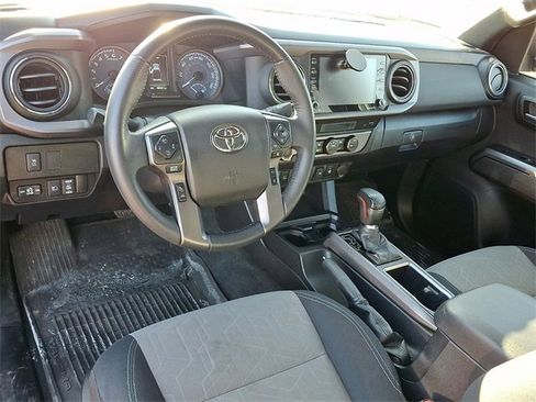 Used 2021 Toyota Tacoma TRD Sport image 12