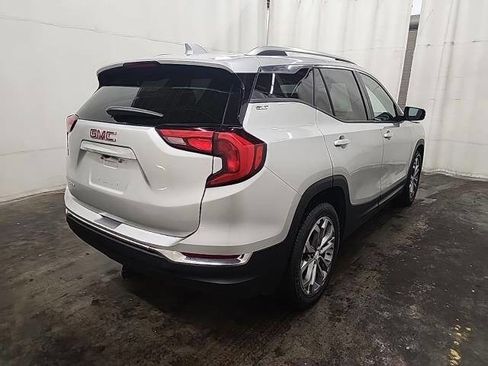 Used 2019 GMC Terrain SLT image 3
