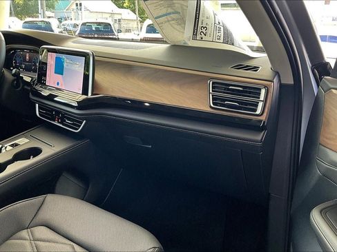 New 2026 Volkswagen Atlas SE image 16