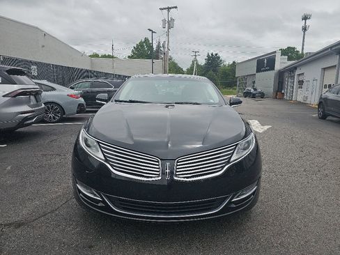 Used 2013 Lincoln MKZ AWD image 2