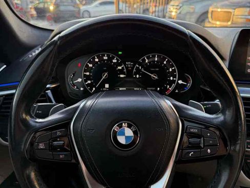 Used 2019 BMW 530i w/ Convenience Package image 25