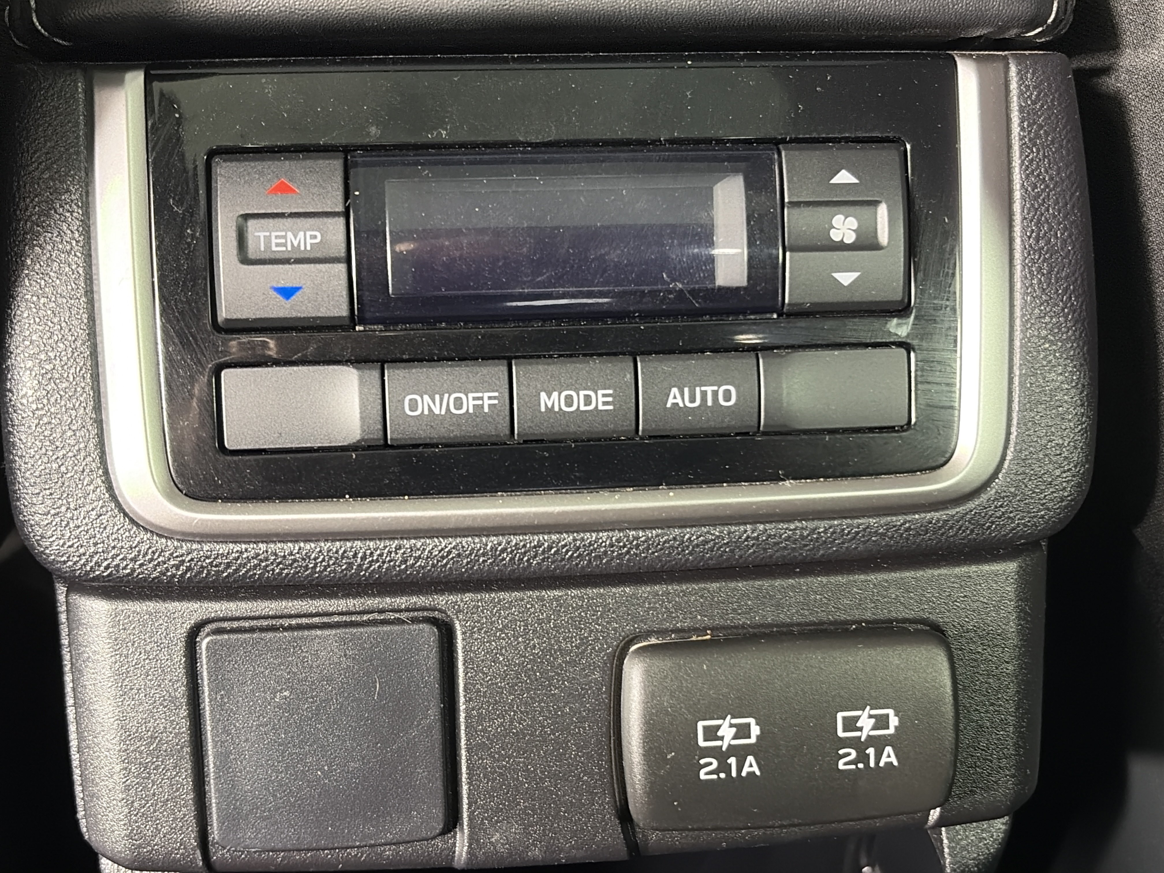 Used 2020 Subaru Ascent Premium w/ Sport Package AWD/4WD image 19