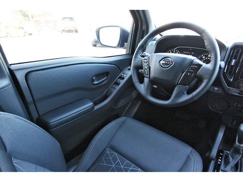 New 2026 Nissan Frontier SV image 6