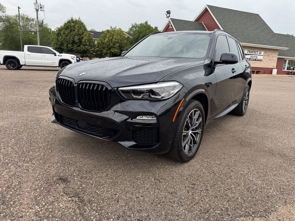 Used 2021 BMW X5 M50i w/ Dynamic Handling Package AWD/4WD image 11