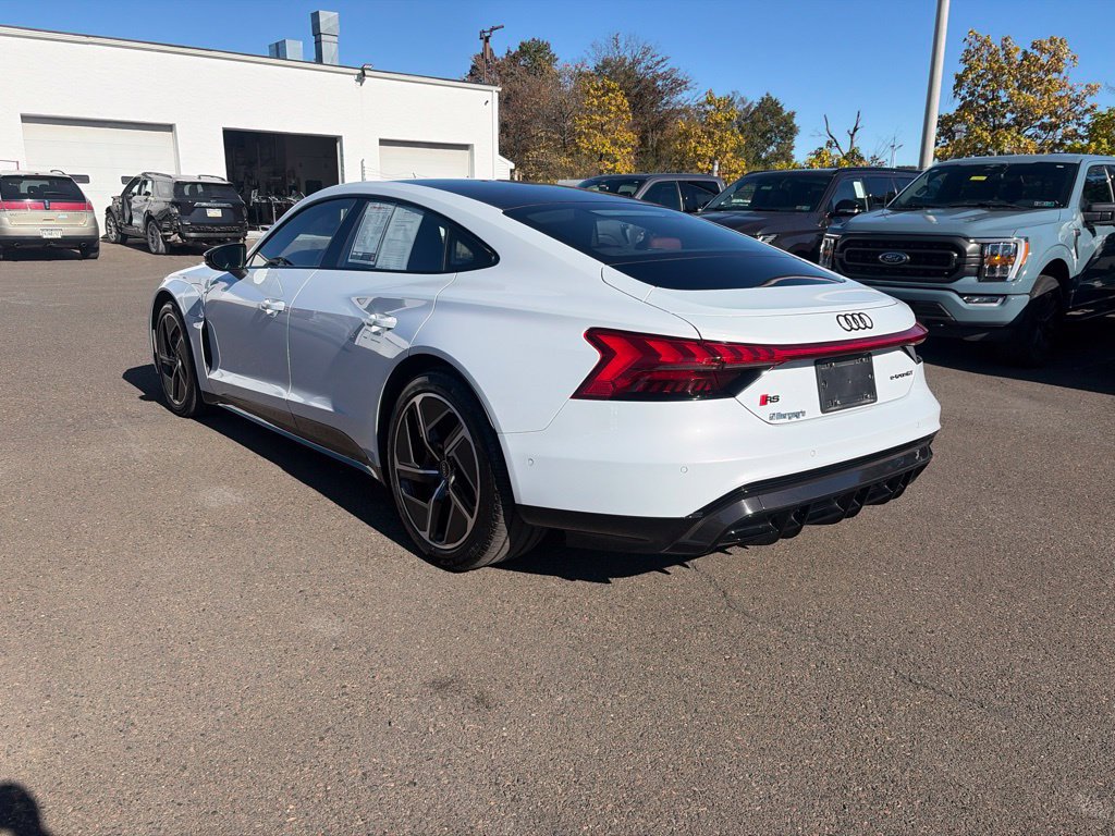 Used 2024 Audi RS e-tron GT w/ Carbon Performance Package AWD/4WD image 4