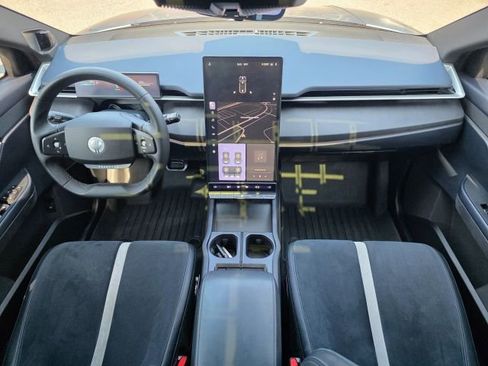 Used 2023 Fisker Ocean One image 9