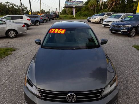 Used 2017 Volkswagen Jetta S FWD image 3