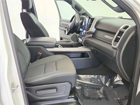 Used 2023 RAM 1500 Big Horn AWD/4WD image 36