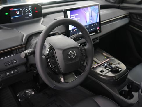 Used 2026 Toyota bZ AWD/4WD image 21