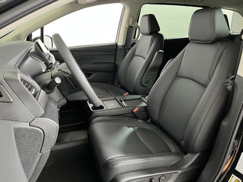 New 2026 Honda Odyssey EX-L image 4