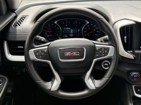 Used 2024 GMC Terrain SLE w/ Driver Convenience Package FWD image 15