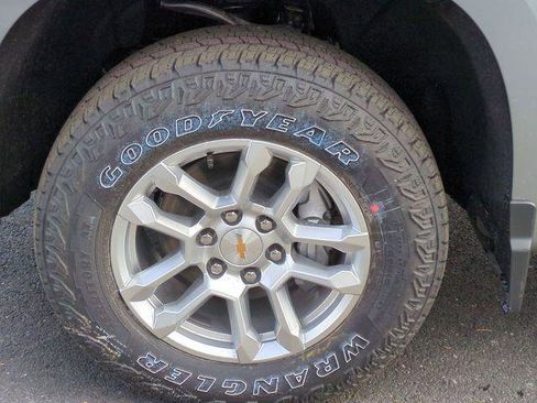 New 2026 Chevrolet Silverado 1500 LT w/ LPO, Dark Essentials Package image 32