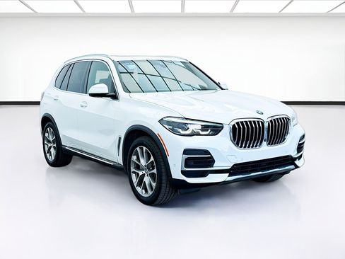 Used 2023 BMW X5 xDrive40i image 3