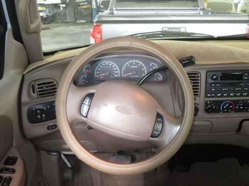 Used 2001 Ford F150 4x4 SuperCrew image 40