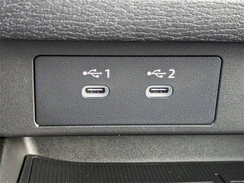 New 2025 Mitsubishi Outlander SE image 26