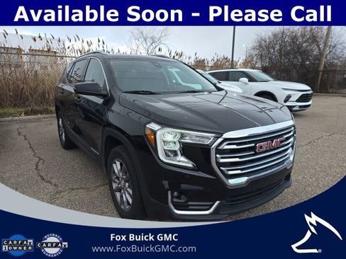 Certified 2023 GMC Terrain SLT w/ LPO, Floor Liner Package image 3