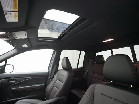 Used 2022 Honda Ridgeline Black Edition image 33