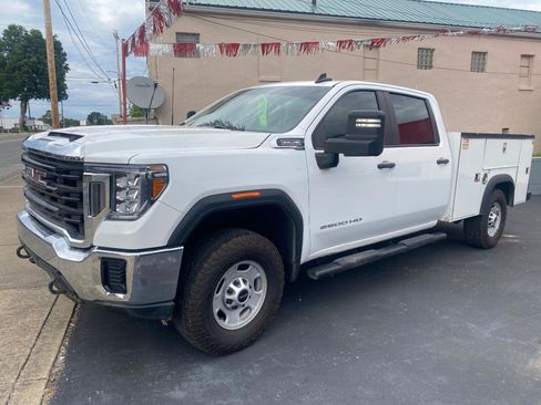 Used 2020 GMC Sierra 2500 4x4 Crew Cab w/ Convenience Package image 1