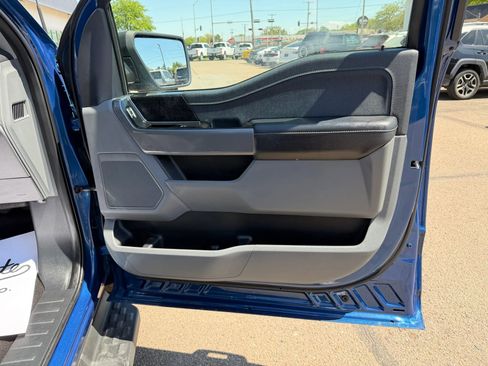 Used 2022 Ford F150 Lightning XLT AWD/4WD image 18