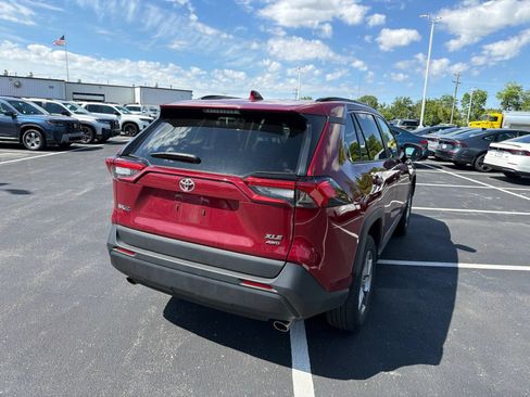 Used 2024 Toyota RAV4 XLE w/ Convenience Package AWD/4WD image 7