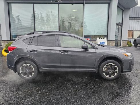 Used 2023 Subaru Crosstrek 2.0i Premium w/ Popular Package #3 image 8