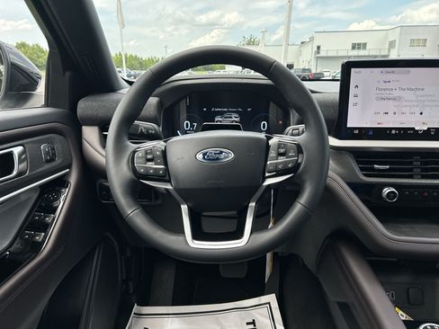 New 2026 Ford Explorer Platinum RWD image 13