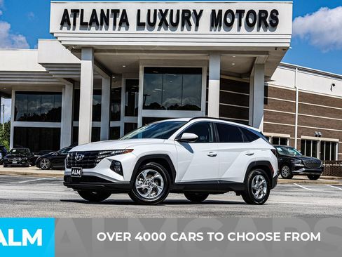 Used 2024 Hyundai Tucson SEL FWD image 2