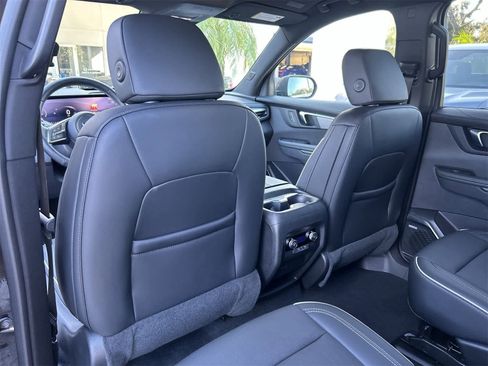 Used 2025 Buick Enclave Preferred image 12