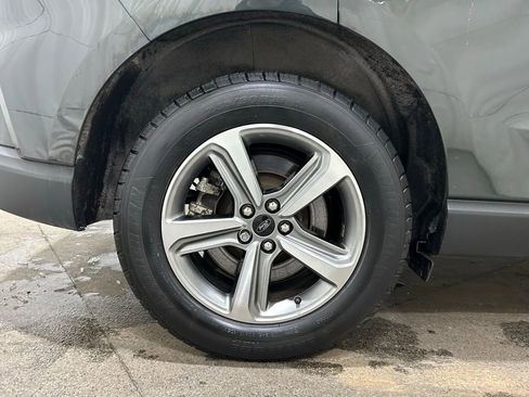 Used 2024 Ford Edge SEL w/ Convenience Package image 10